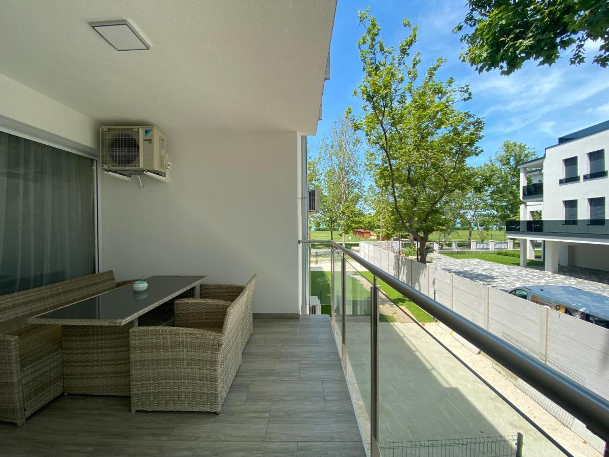 Sunshine Homes Zamárdi Exterior foto