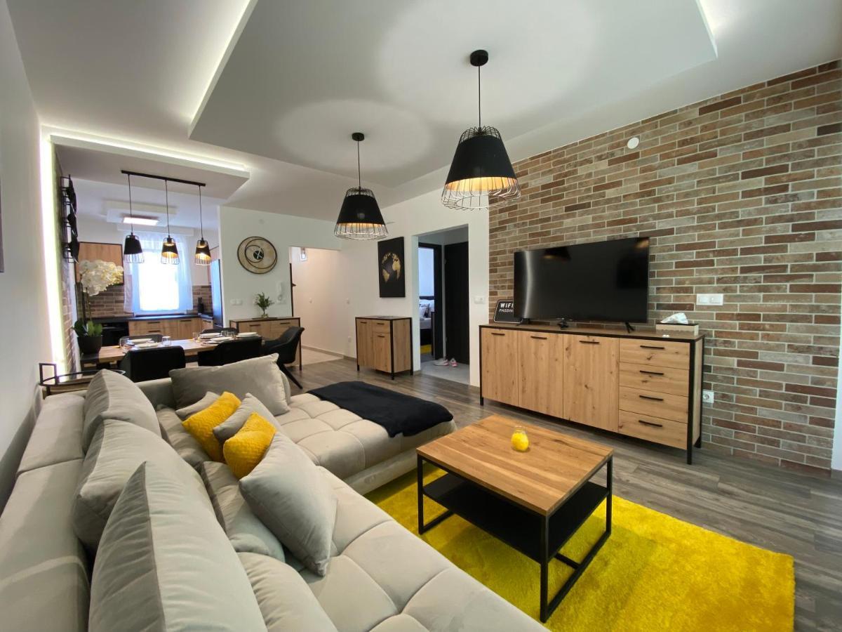 Sunshine Homes Zamárdi Exterior foto
